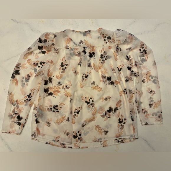 Zac & Rachel Blouse - Picture 2 of 5